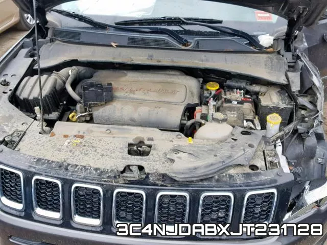 3C4NJDABXJT231728_7.webp