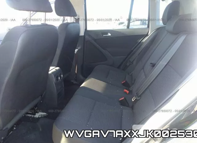 WVGAV7AXXJK002530_8.webp