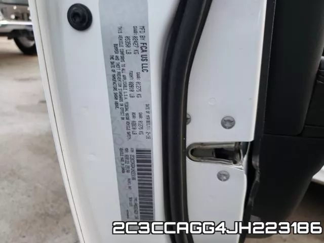 2C3CCAGG4JH223186_10.webp