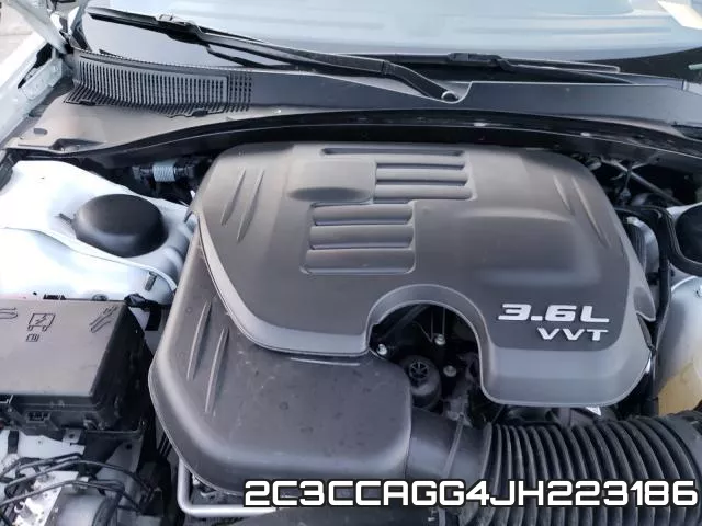 2C3CCAGG4JH223186_7.webp