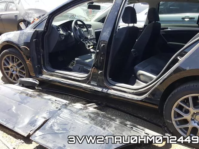 3VW217AU0HM072449_9.webp