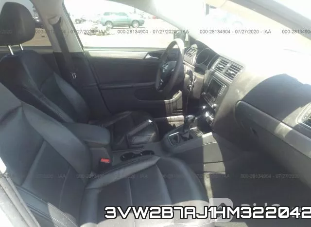 3VW2B7AJ1HM322042