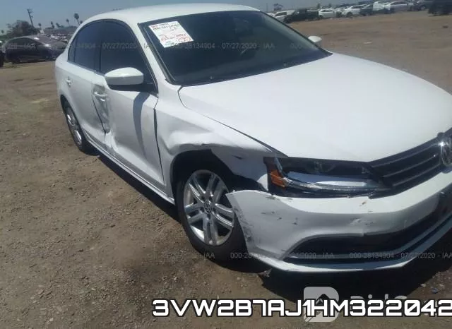 3VW2B7AJ1HM322042_6.webp