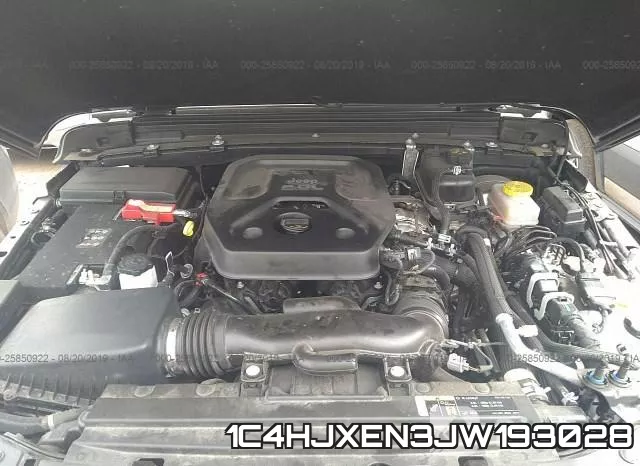 1C4HJXEN3JW193028_10.webp