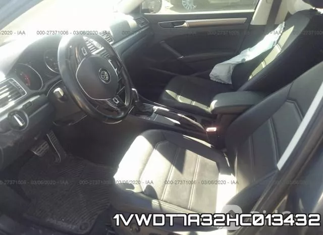 1VWDT7A32HC013432_5.webp