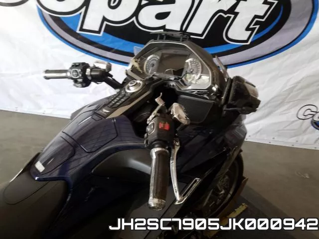 JH2SC7905JK000942_5.webp
