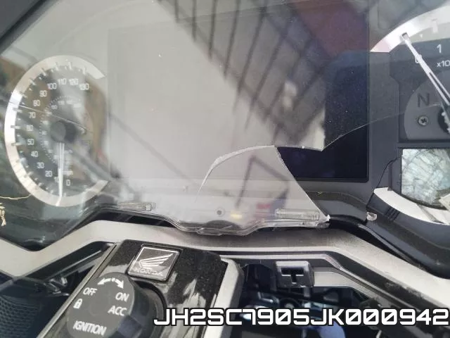 JH2SC7905JK000942