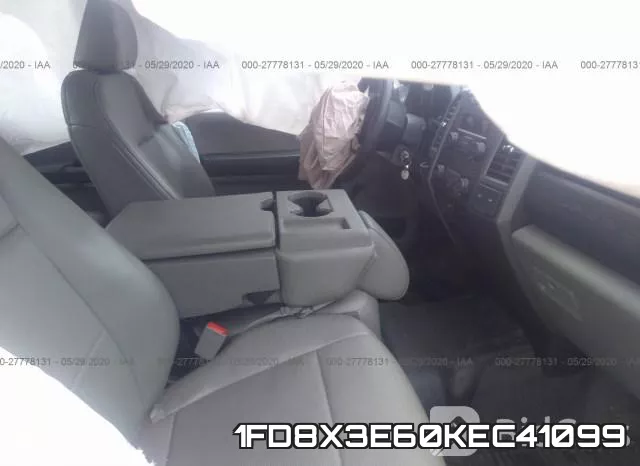 1FD8X3E60KEC41099_5.webp