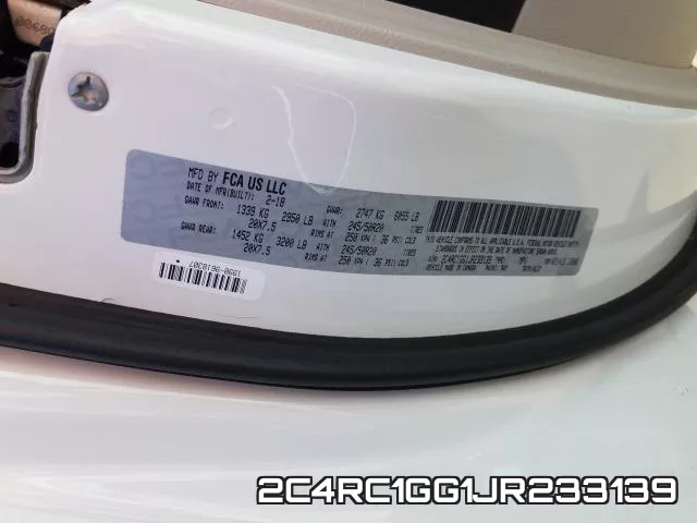 2C4RC1GG1JR233139_10.webp