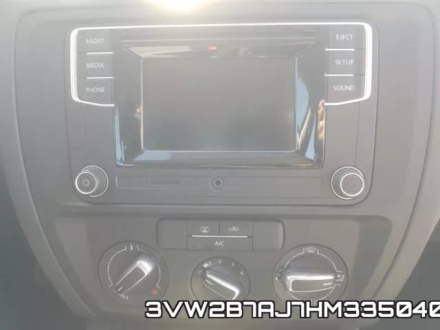 3VW2B7AJ7HM335040