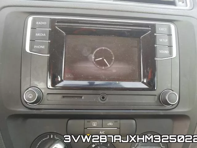 3VW2B7AJXHM325022_9.webp