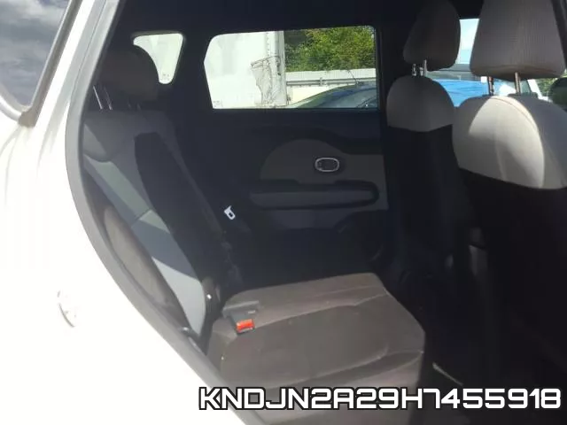 KNDJN2A29H7455918_6.webp