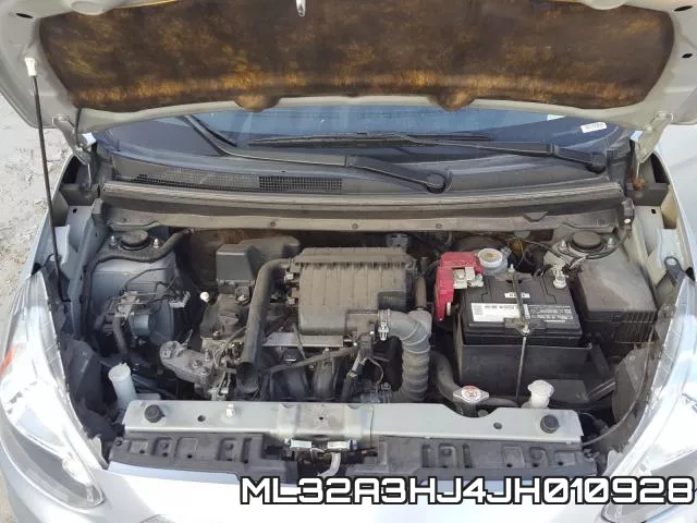 ML32A3HJ4JH010928_7.webp