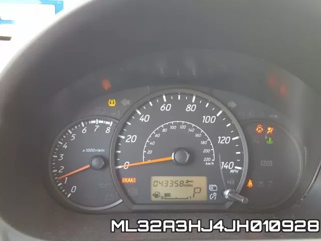 ML32A3HJ4JH010928_8.webp