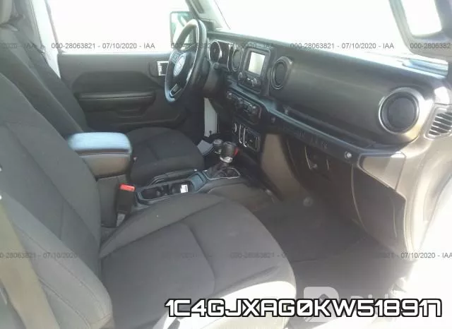 1C4GJXAG0KW518917_5.webp