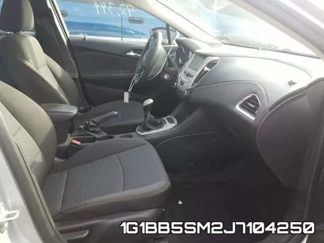 1G1BB5SM2J7104250_5.webp