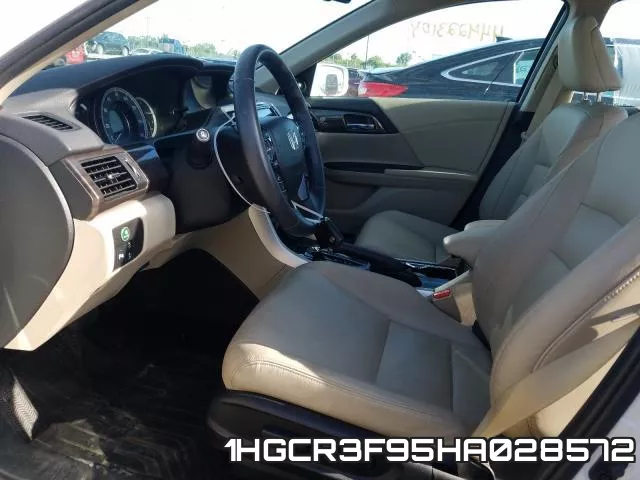 1HGCR3F95HA028572_5.webp