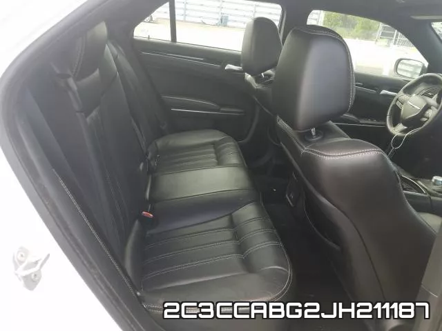2C3CCABG2JH211187_6.webp