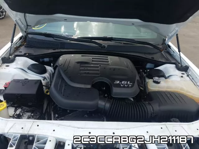 2C3CCABG2JH211187_7.webp
