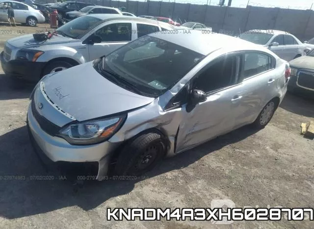 KNADM4A3XH6028707_2.webp