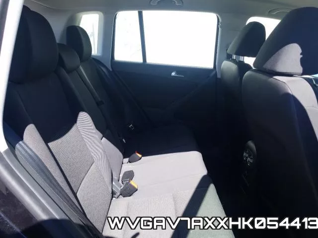 WVGAV7AXXHK054413_6.webp