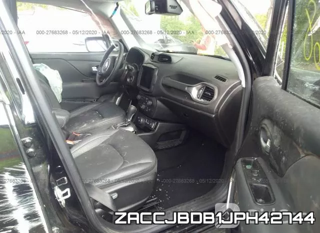 ZACCJBDB1JPH42744_5.webp