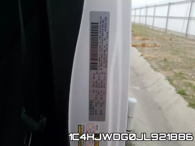 1C4HJWDG0JL921886_10.webp