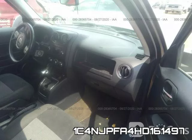 1C4NJPFA4HD161497_5.webp