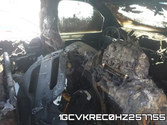 1GCVKREC0HZ257755_9.webp
