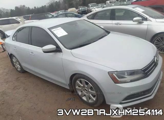 3VW2B7AJXHM254114_1.webp