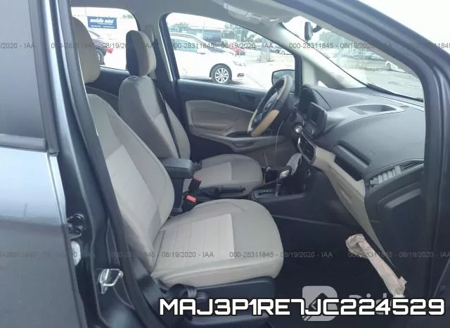 MAJ3P1RE7JC224529_5.webp