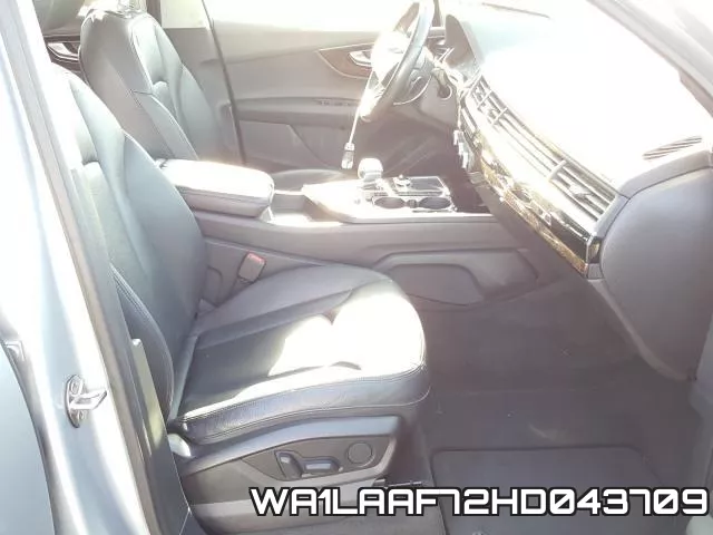 WA1LAAF72HD043709_5.webp