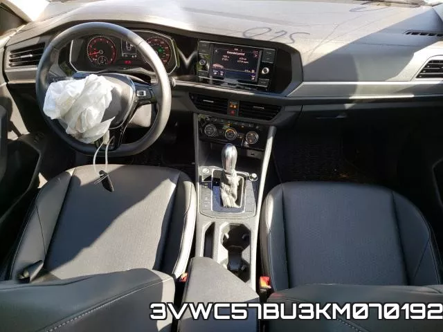3VWC57BU3KM070192_9.webp