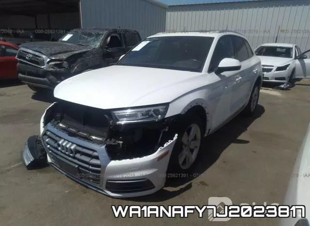 WA1ANAFY7J2023817_2.webp