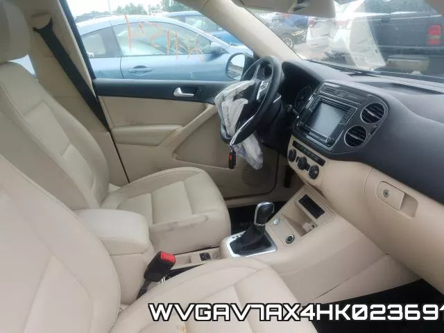 WVGAV7AX4HK023691_5.webp