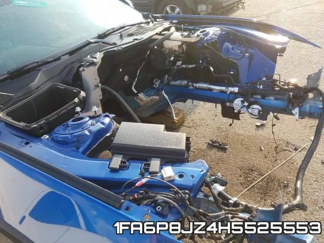 1FA6P8JZ4H5525553_9.webp