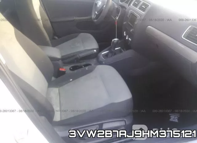 3VW2B7AJ9HM375121_5.webp