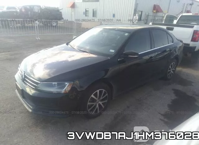 3VWDB7AJ1HM376028_2.webp