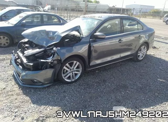 3VWL17AJ5HM249202_2.webp