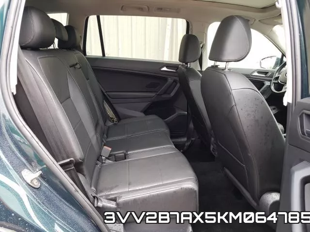 3VV2B7AX5KM064785_6.webp