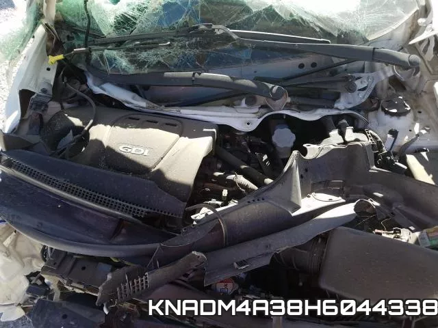 KNADM4A38H6044338_7.webp