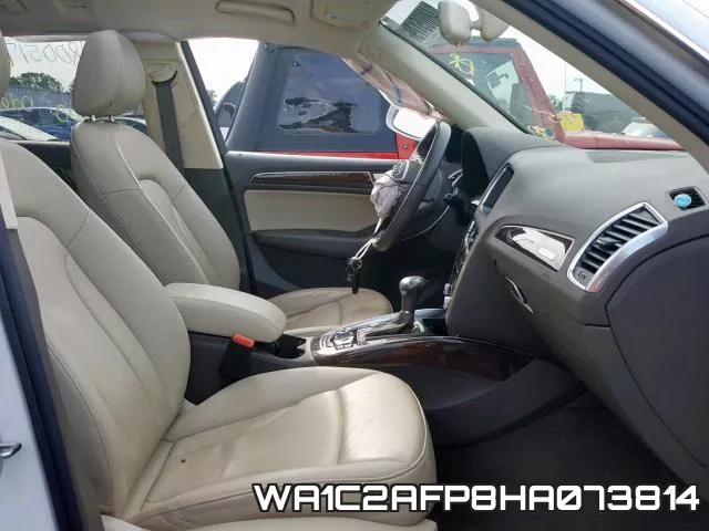 WA1C2AFP8HA073814_5.webp