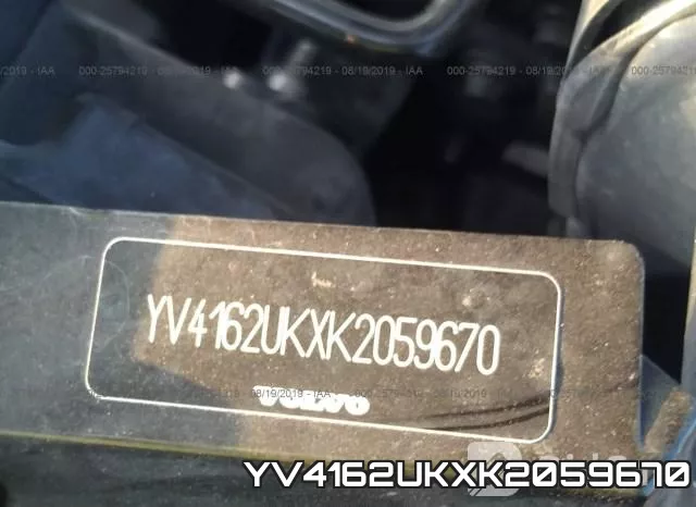 YV4162UKXK2059670_9.webp