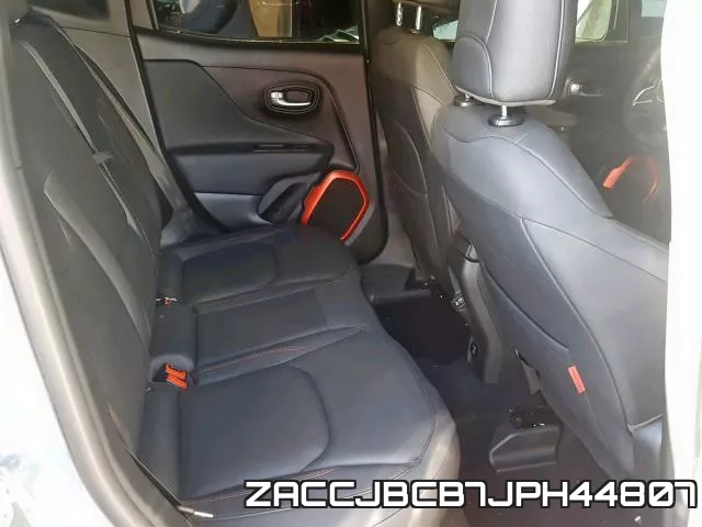 ZACCJBCB7JPH44807_6.webp