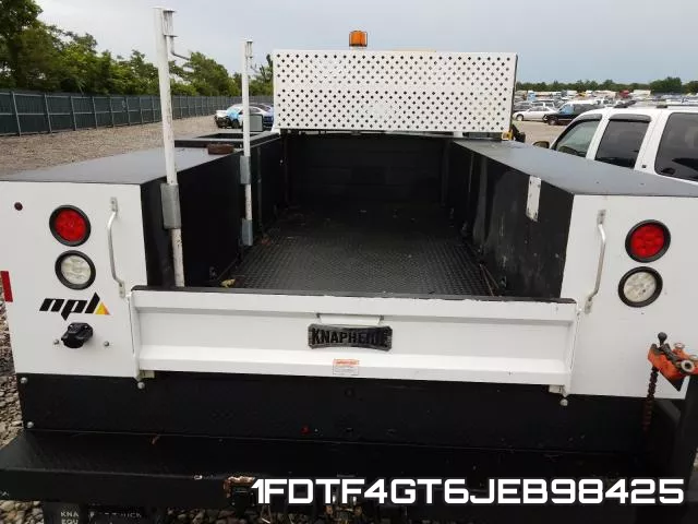 1FDTF4GT6JEB98425_6.webp