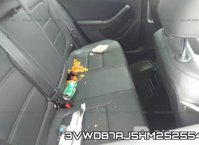 3VWDB7AJ5HM252554