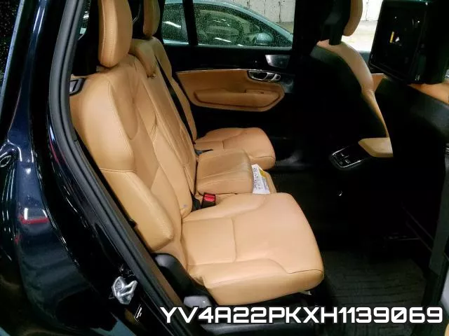 YV4A22PKXH1139069