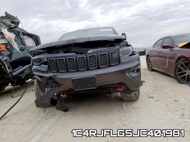 1C4RJFLG5JC401981_9.webp