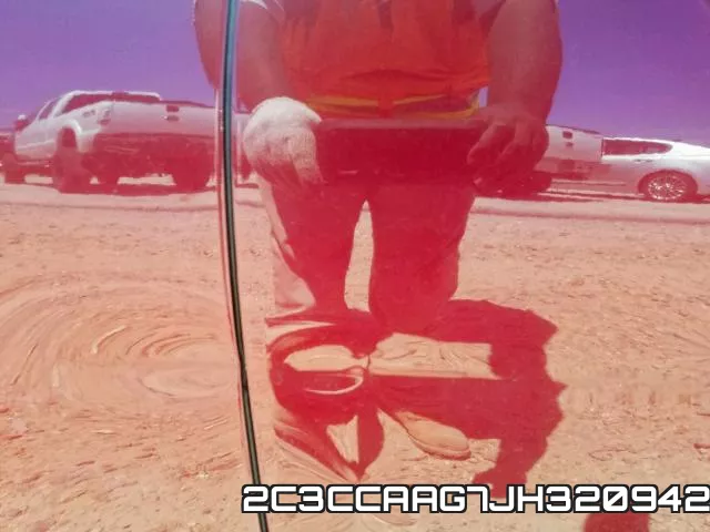 2C3CCAAG7JH320942_9.webp