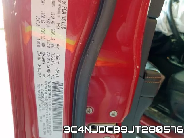 3C4NJDCB9JT280576_10.webp